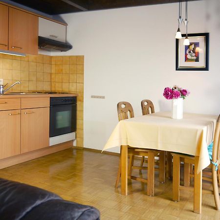 Apparthaus Arosa Essen Szoba fotó
